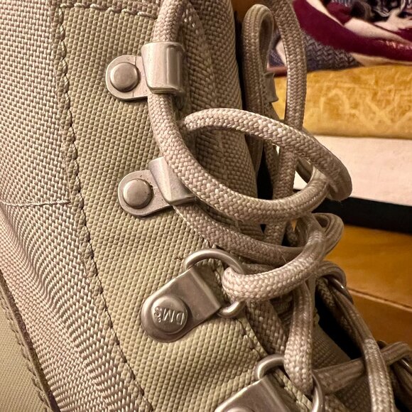 Dr. Martens Combs Boot - Picture 6 of 7